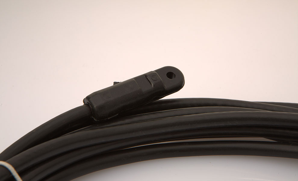 Heating cable - external connection